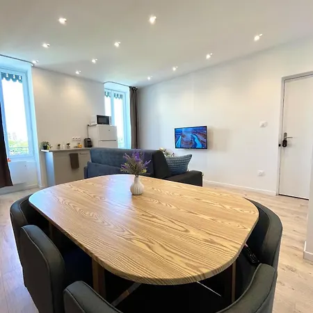 Duplex Urbain Proche Centre-ville De - 6 Pers * Lyon