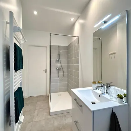 Duplex Urbain Proche Centre-ville De - 6 Pers * Lyon
