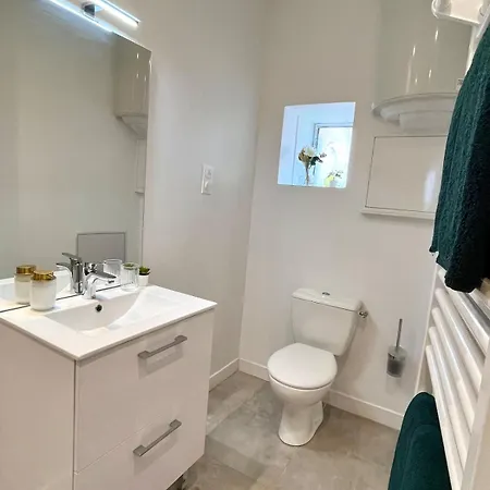 Duplex Urbain Proche Centre-ville De - 6 Pers 公寓 *